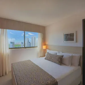 https://hy-beach-flats-convention.portodegalinhashotels.com